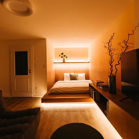 Cozy Skylit Studio In Centre Apartment Prag