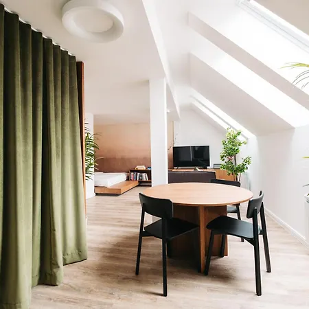 Appartement Cozy Skylit Studio In Centre *